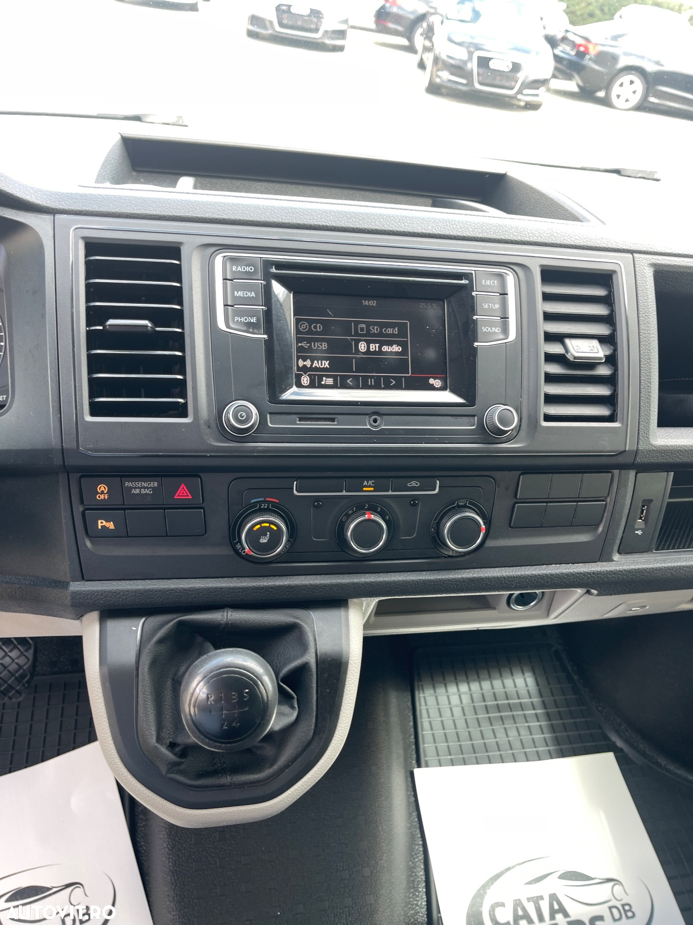 Volkswagen Transporter 2.0TDI  LUNG  2CULISANTE  USI SPATE - 35