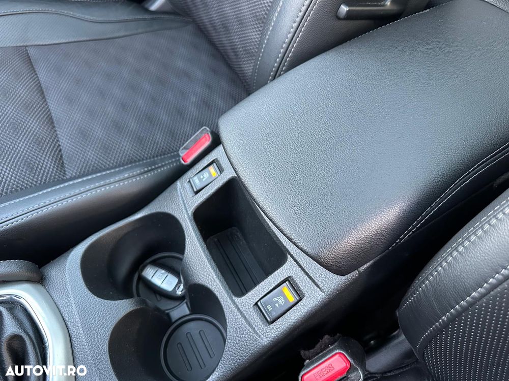 Nissan Qashqai 1.6 DCI TEKNA+ - 18