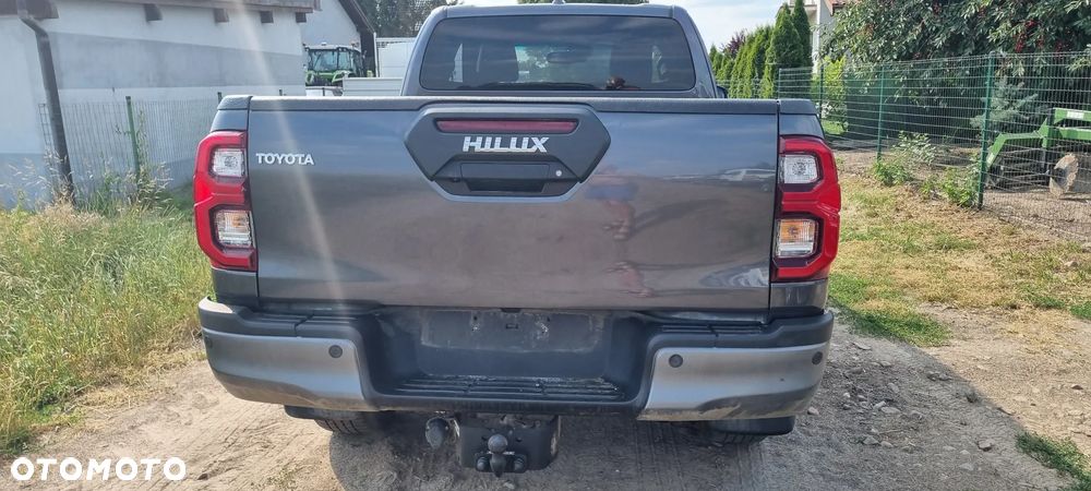 Toyota Hilux 4x4 Double Cab Autm Invincible - 6