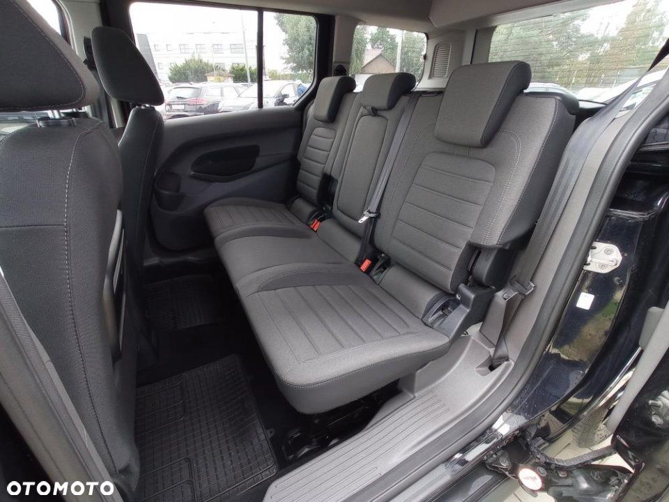 Ford Tourneo Connect - 12