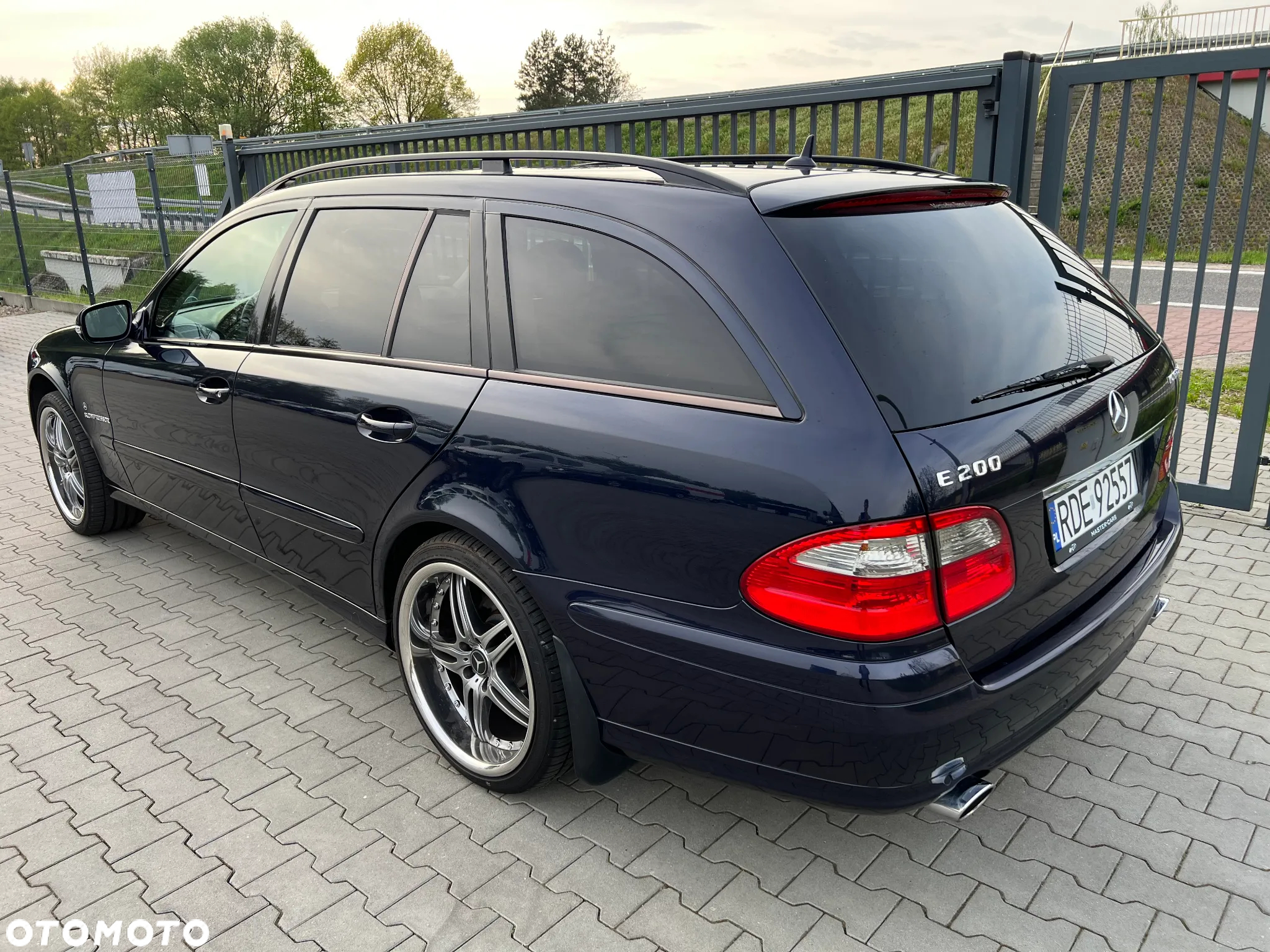 Mercedes-Benz Klasa E - 2