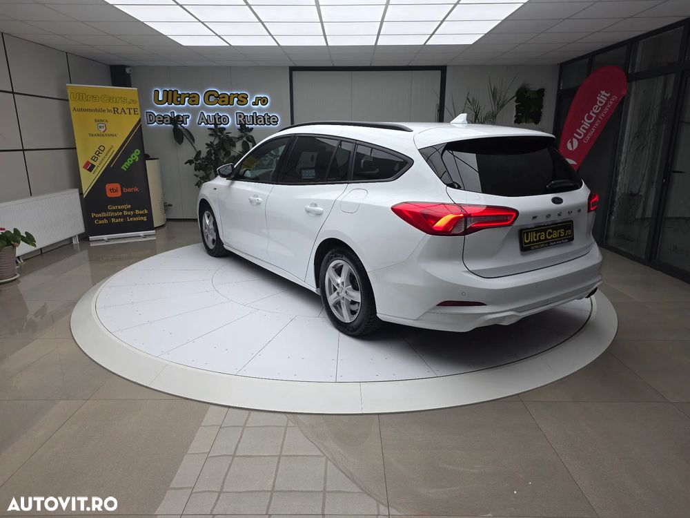 Ford Focus - 4