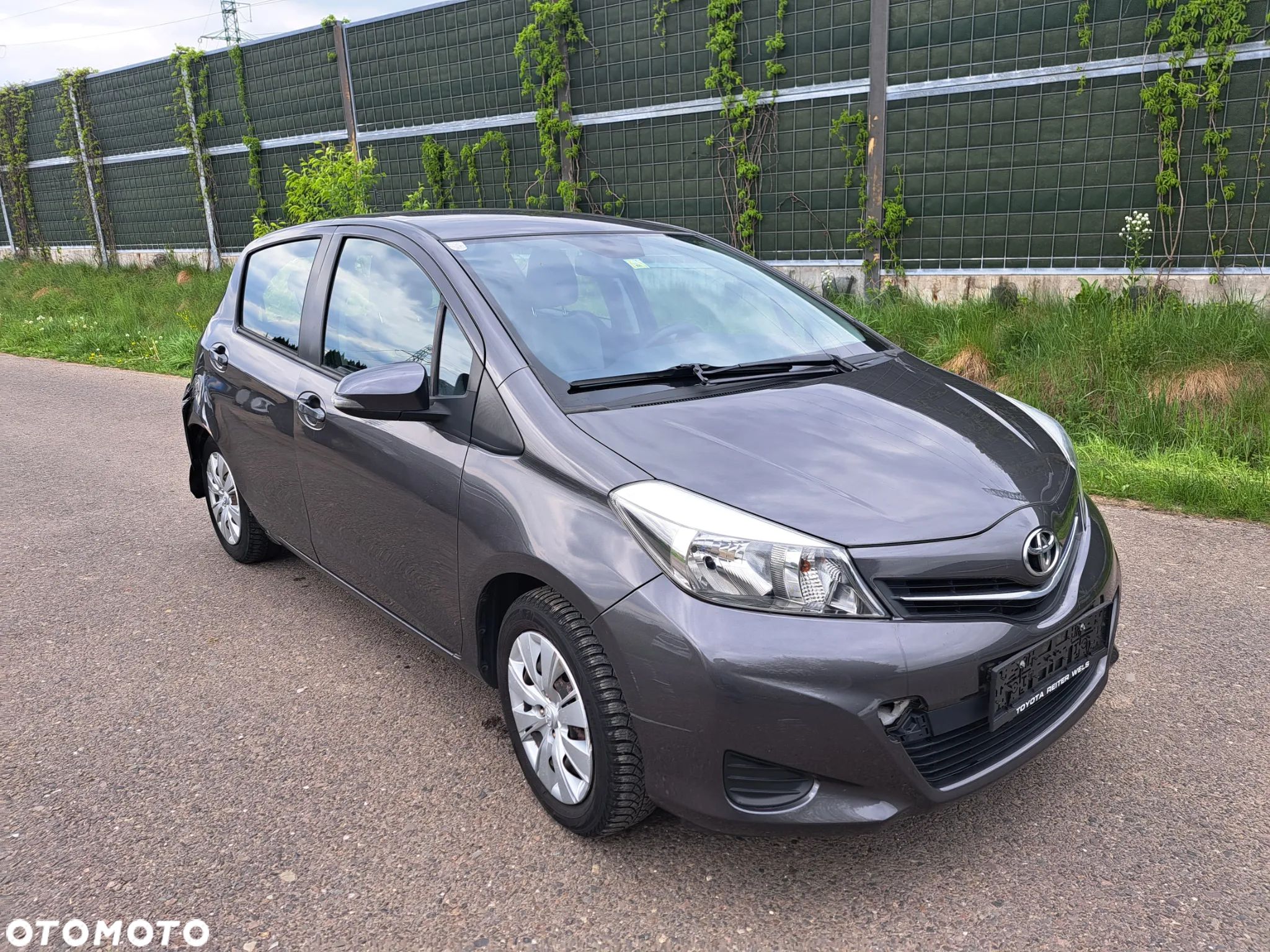 Toyota Yaris 1.0 Active - 1