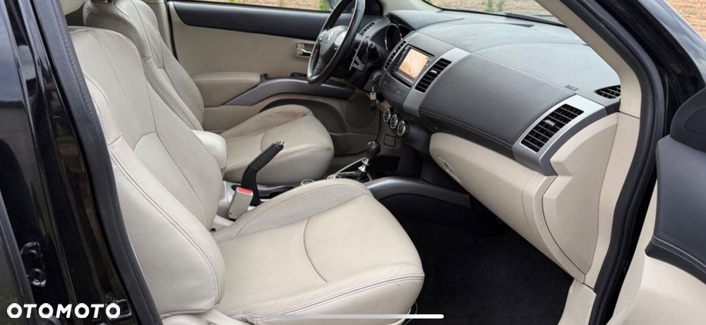 Citroën C-Crosser 2.2 HDi Exclusive DCS - 10