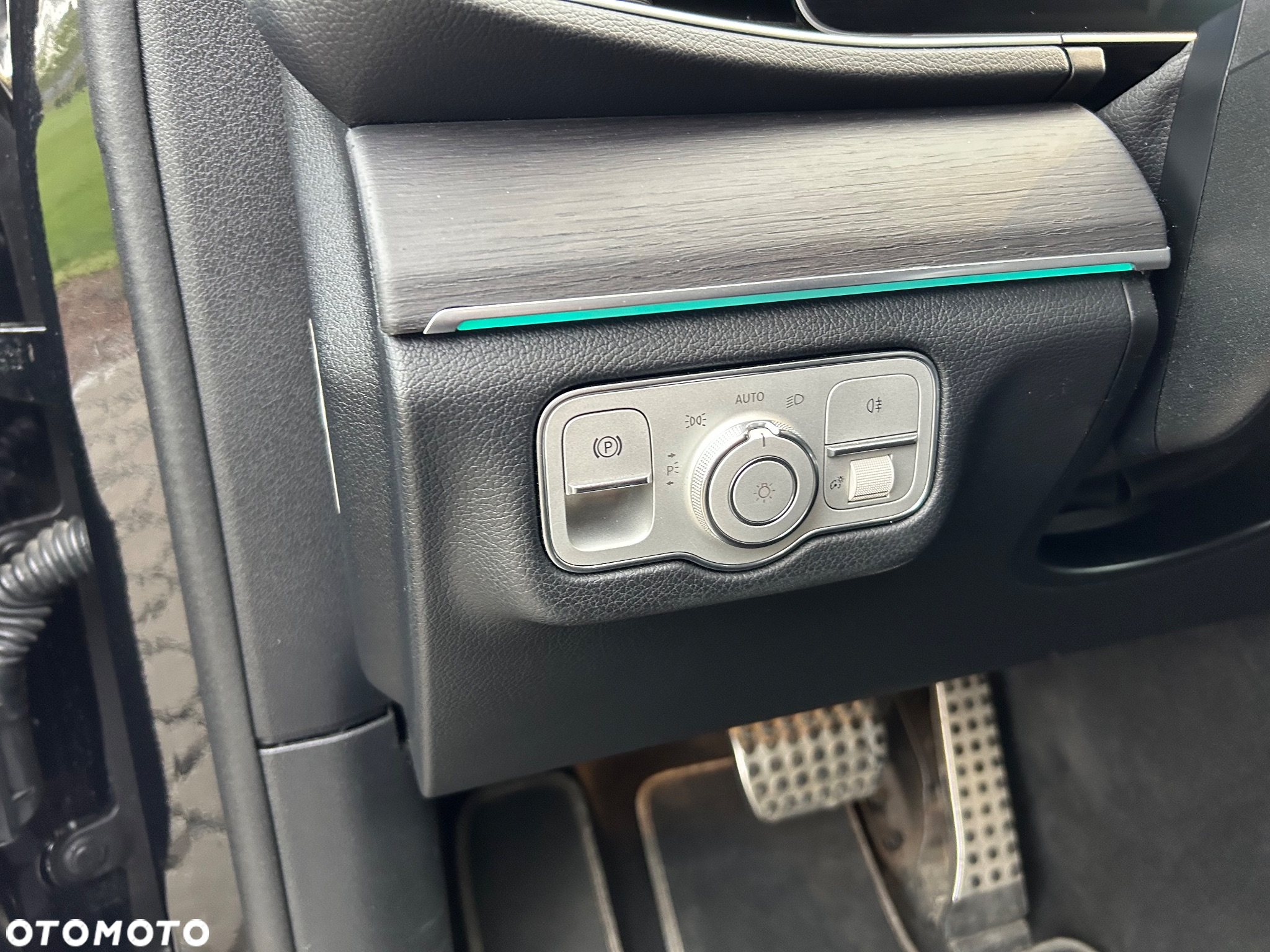 Mercedes-Benz GLE 300 d 4-Matic - 32