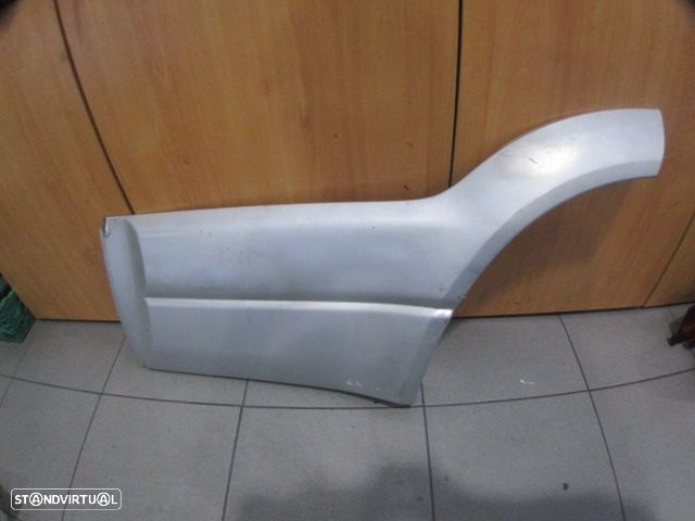 Grelha Friso 7769065DA0 7769165DA0 SUZUKI GRAND VITARA 1 BREAK 1999 2.0TDI 90CV 5P PRETO TE Painel Porta TE Danificado - 1
