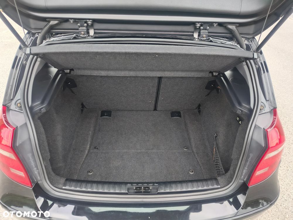 BMW Seria 1 120d DPF Edition Sport - 15
