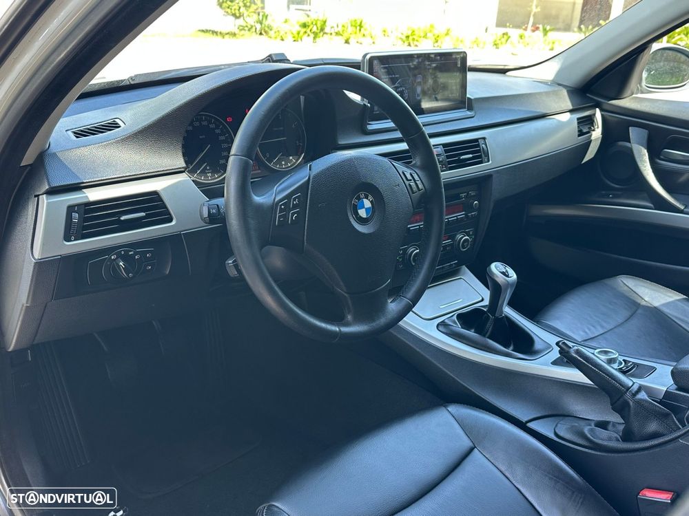 BMW 320 d Sport - 5