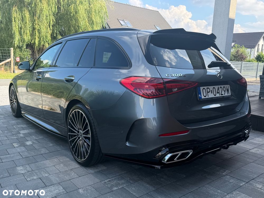 Mercedes-Benz Klasa C 300 d mHEV AMG - 17