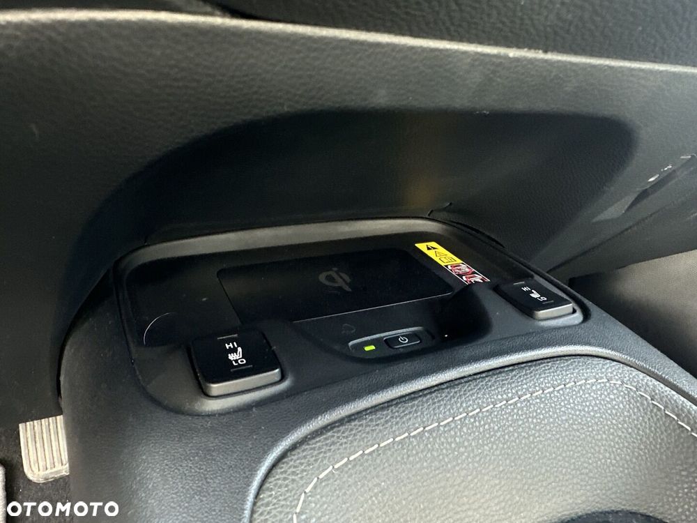 Toyota Corolla 1.8 Hybrid Style - 21