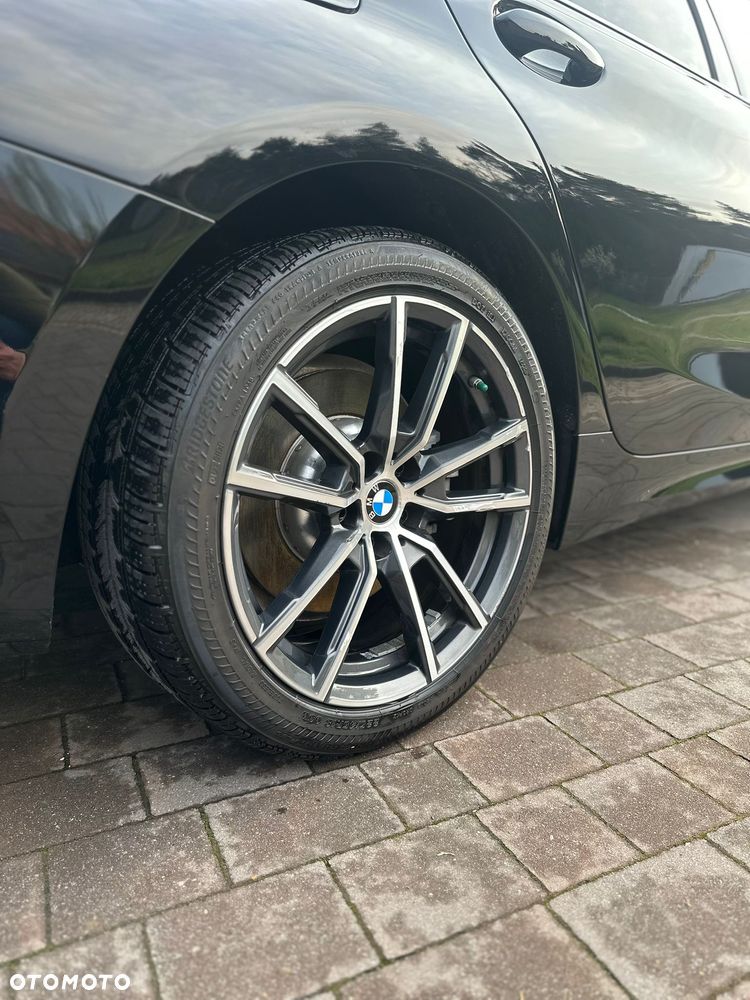 BMW Seria 3 330i - 8