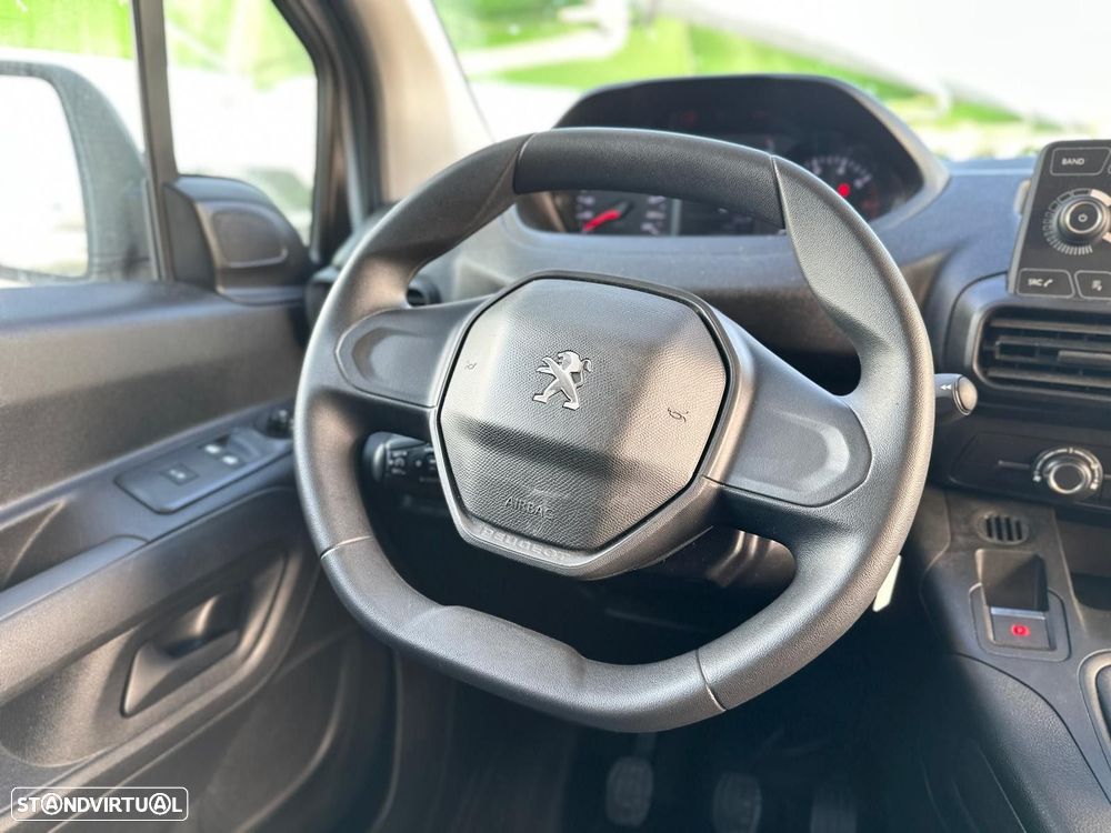 Peugeot Partner 1.5 BlueHDi Asphalt Longa - 12