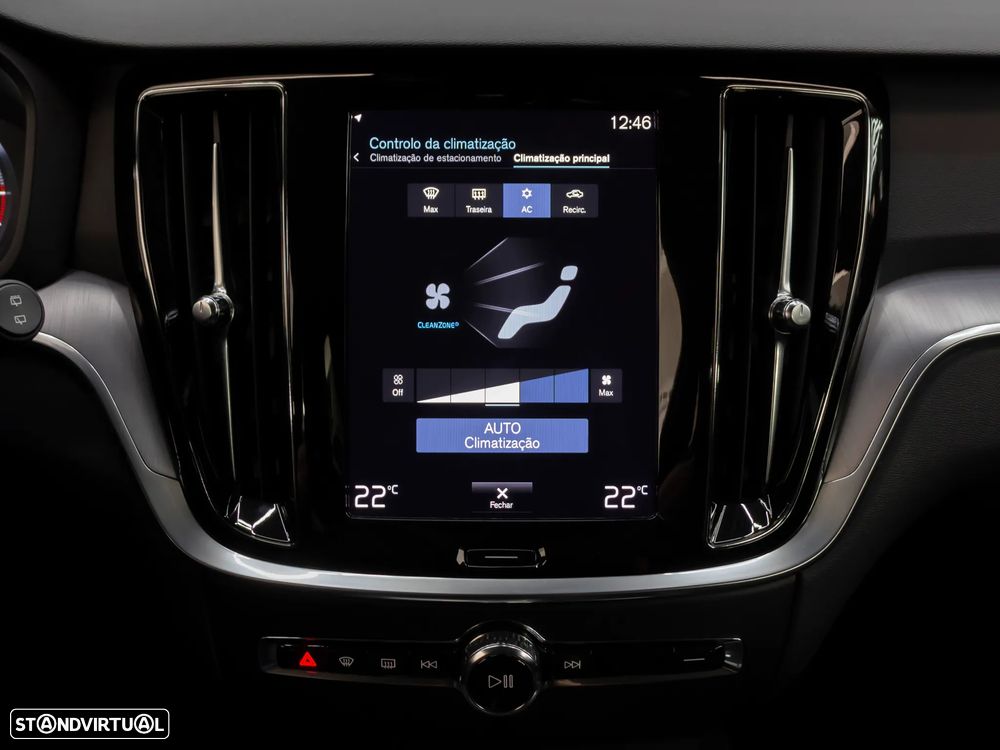 Volvo V60 2.0 B4 Momentum Plus Geartronic - 33