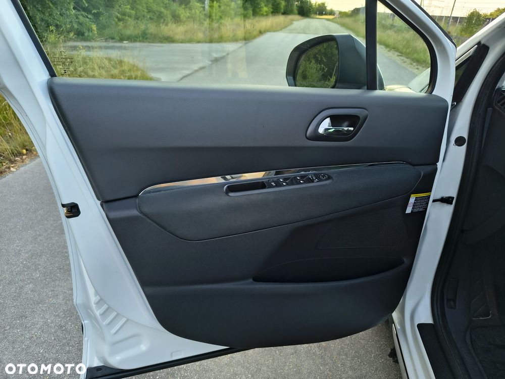 Peugeot 3008 - 8