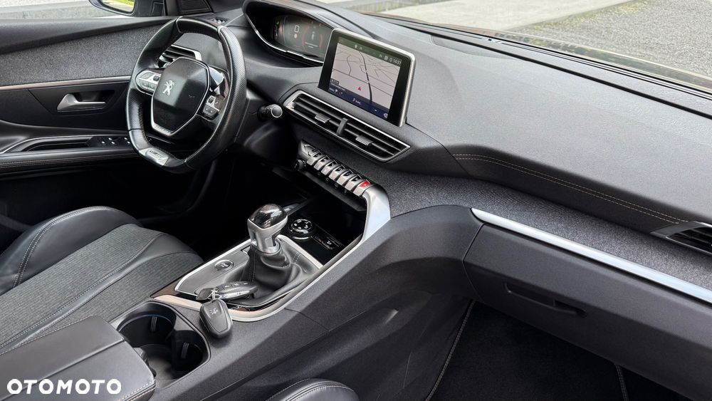 Peugeot 3008 - 8