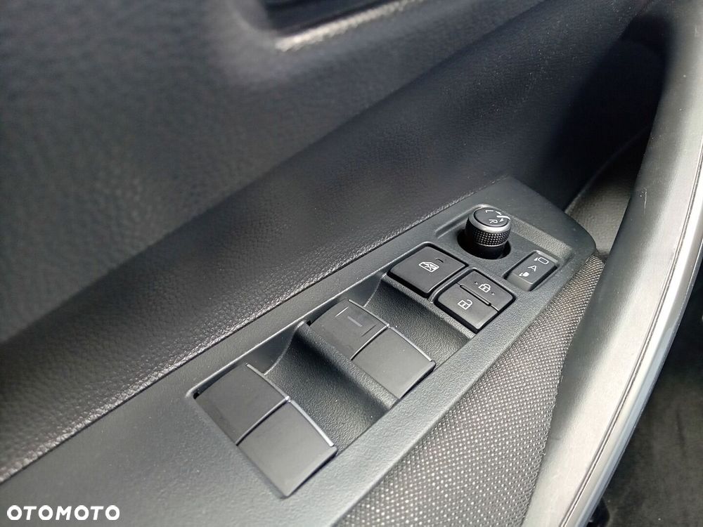 Toyota Corolla 1.8 Hybrid Comfort - 18