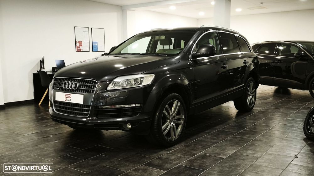 Audi Q7 - 1