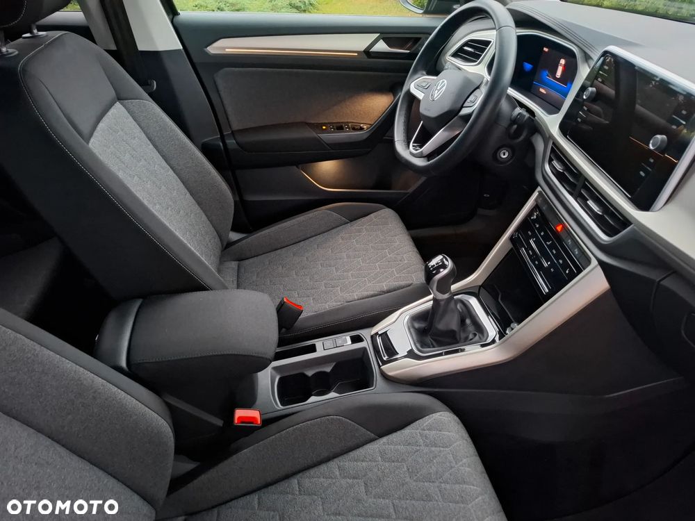 Volkswagen T-Roc 1.5 TSI OPF Move - 28
