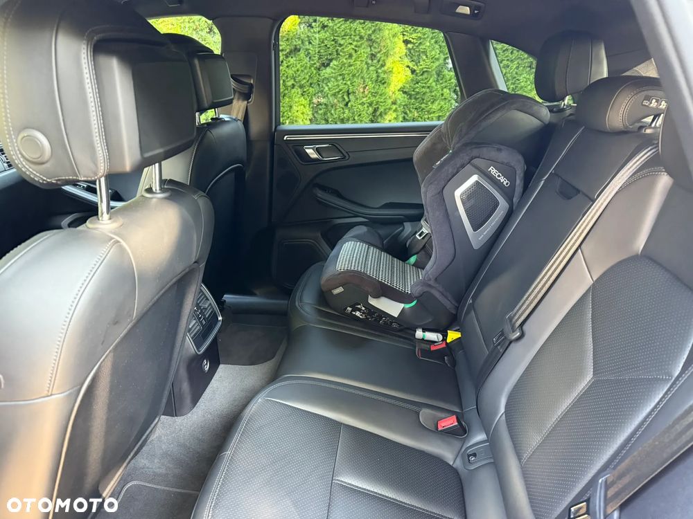 Porsche Macan Standard - 21