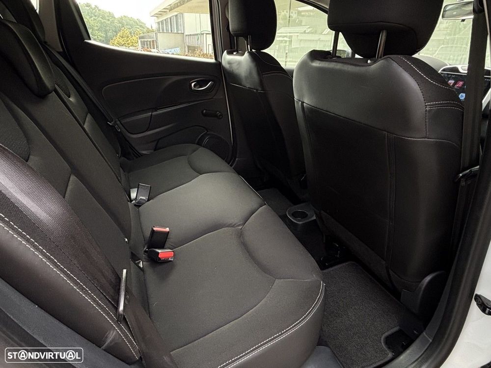 Renault Clio 1.5 dCi Comfort - 12