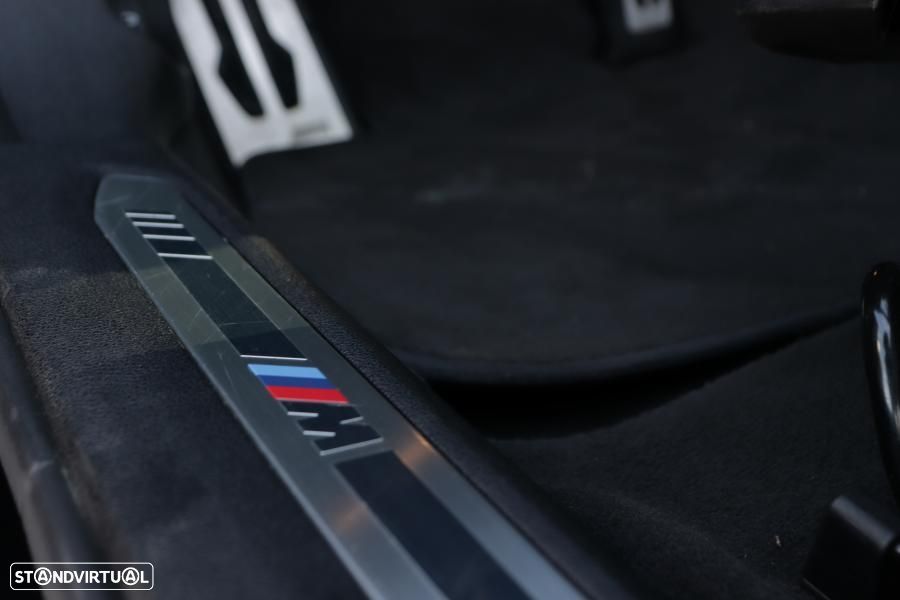 BMW 118 d Pack Color Vision - 29