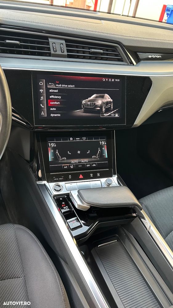 Audi e-tron 50 quattro - 22