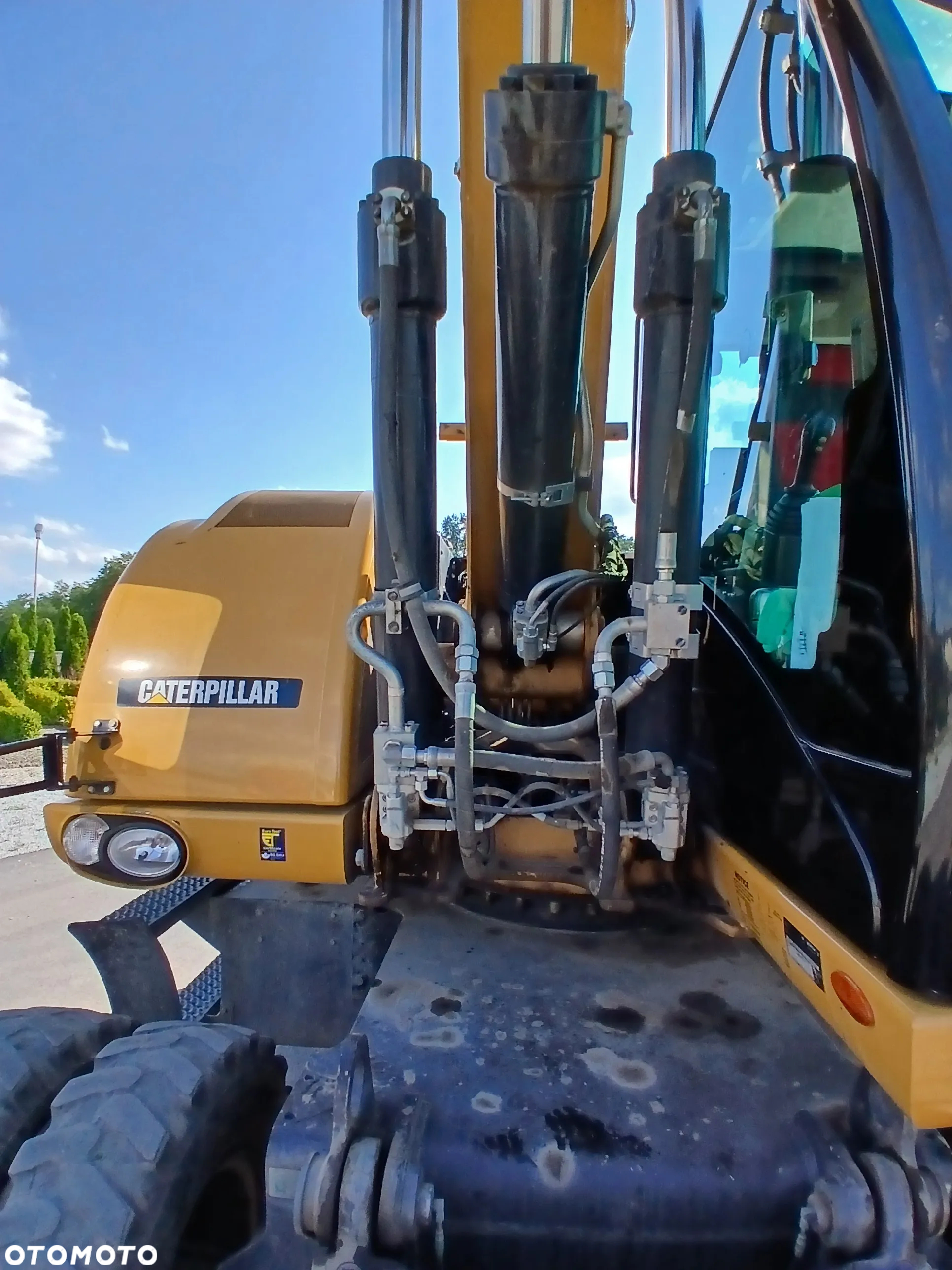Caterpillar M313d - 16