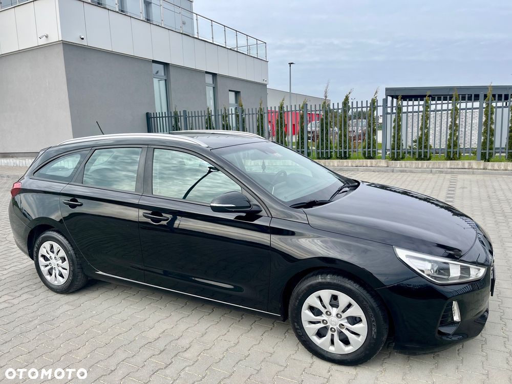 Hyundai i30 1.6 CRDi Automatik Trend - 10