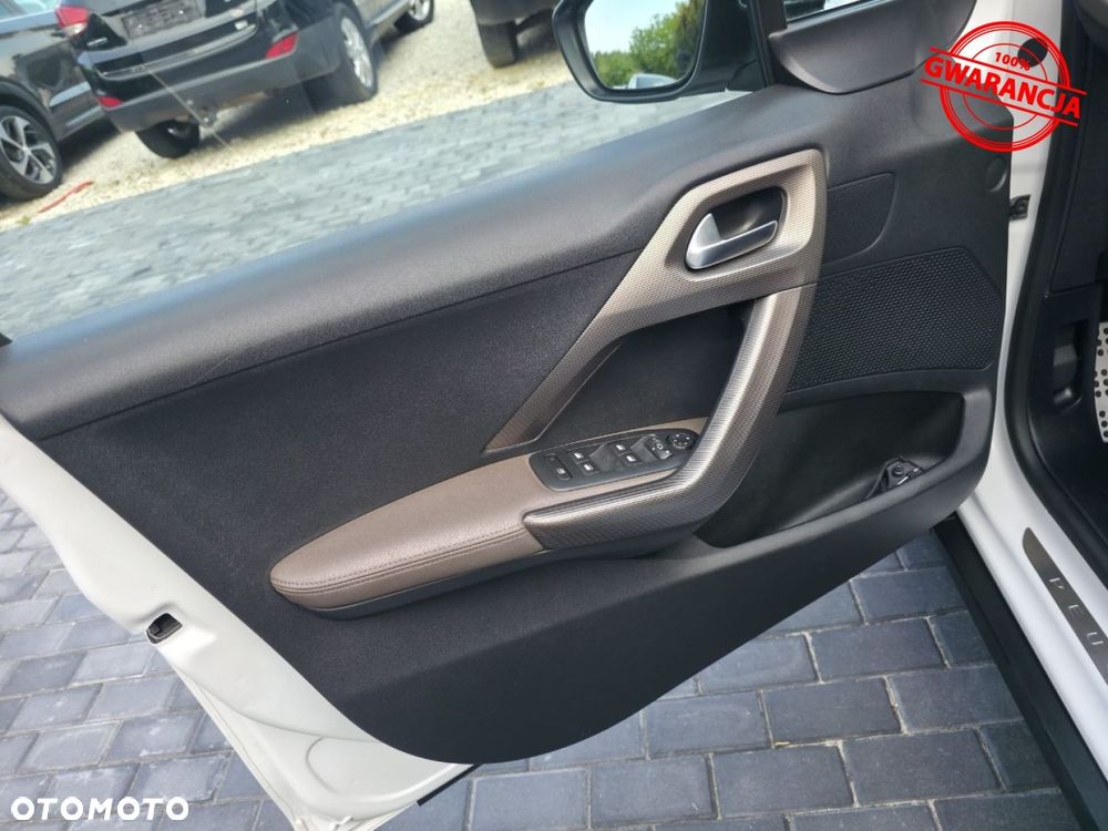 Peugeot 2008 - 40