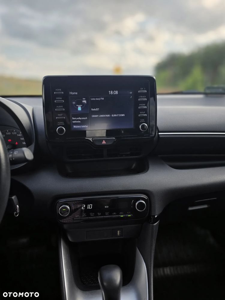 Toyota Yaris Hybrid 1.5 Comfort - 23
