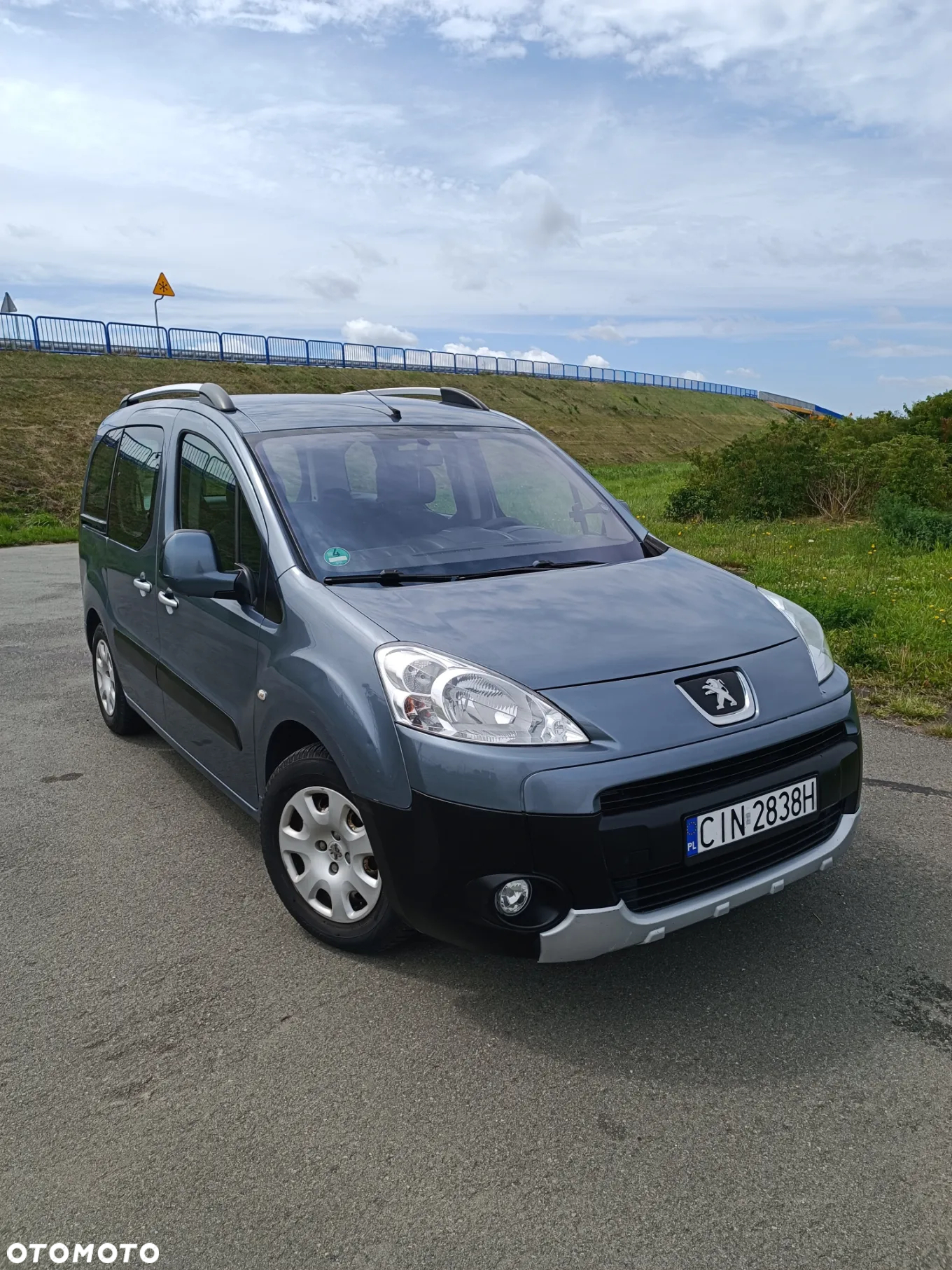 Peugeot Partner Tepee 110 Family - 3