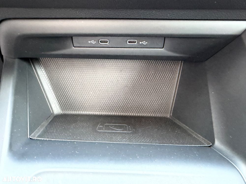 Volkswagen Golf 1.5 TSI ACT Life - 19