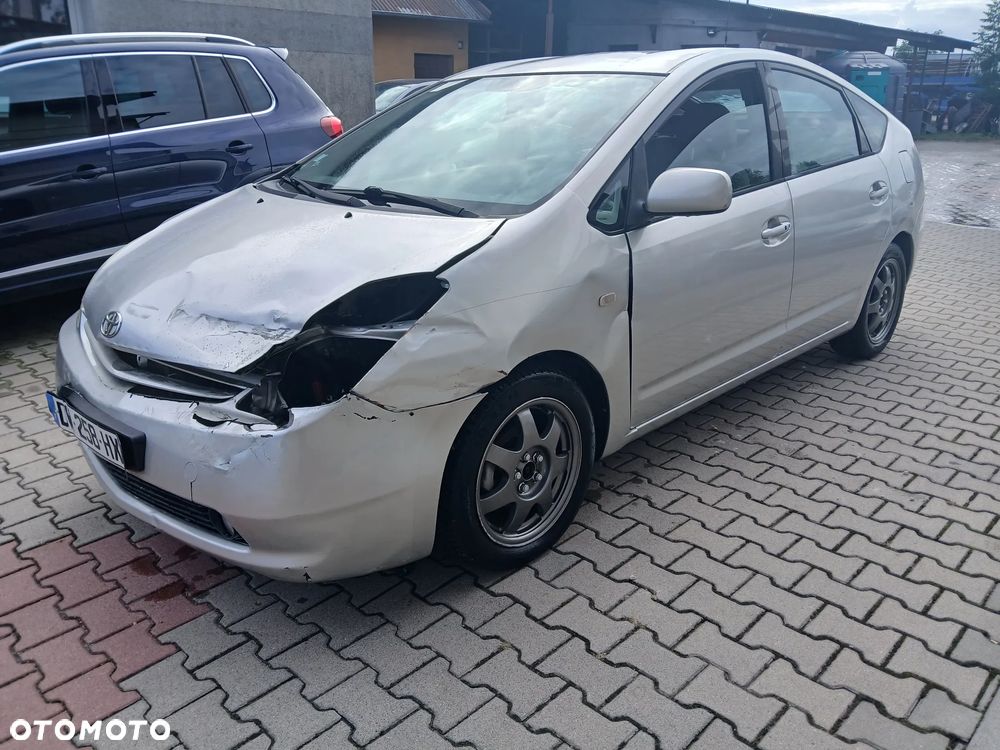 Toyota Prius - 17