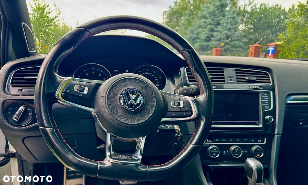 Volkswagen Golf GTI BlueMotion Technology DSG - 17