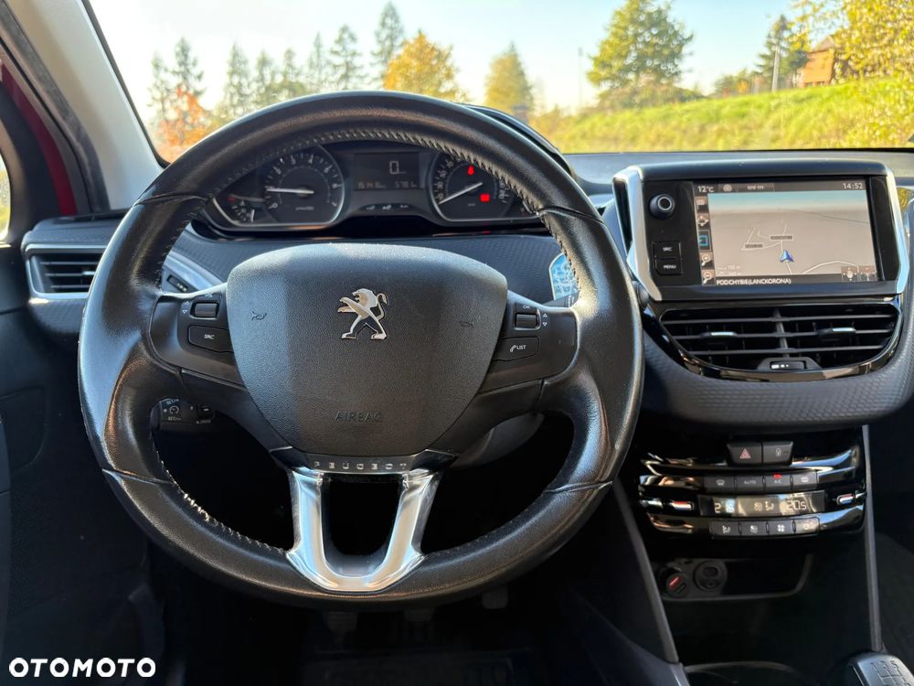 Peugeot 2008 1.2 Pure Tech Active S&S - 11