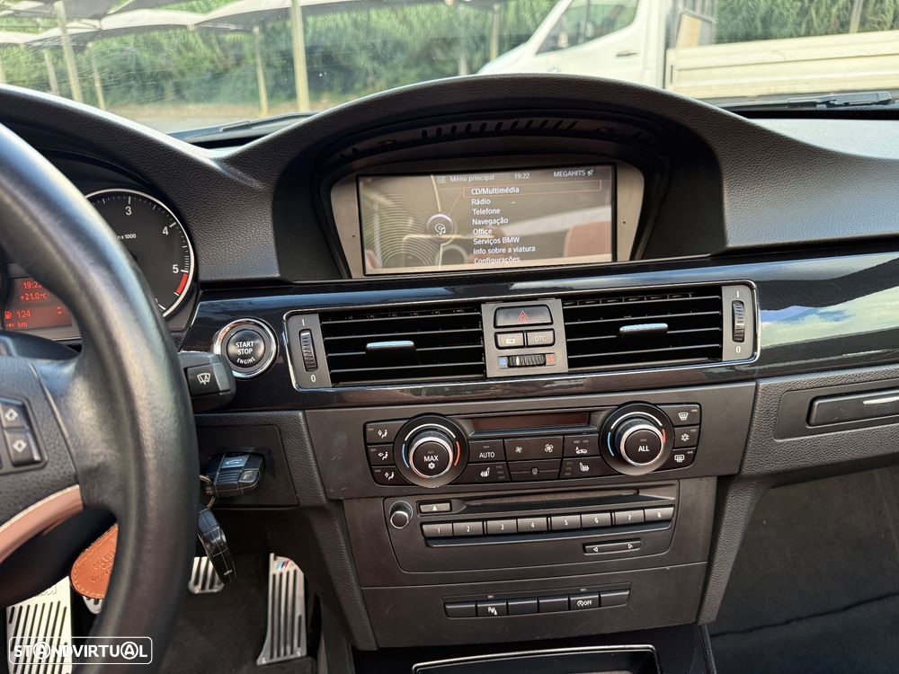 BMW 320 d xDrive M Sport Edition - 15