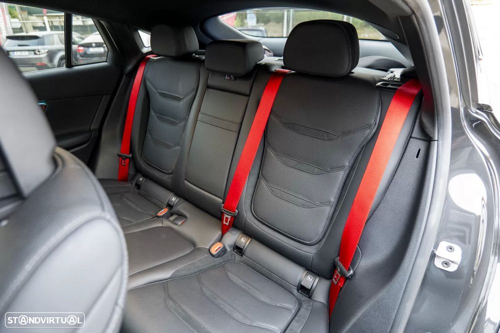 Mercedes-Benz GLC 63 AMG S E Performance Coupe 4Matic+ - 27