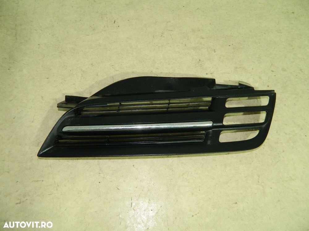 Grila radiator partea stanga, Nissan Micra, 2003, 2004, 2005, 2006,, 62330-AX600 - 1