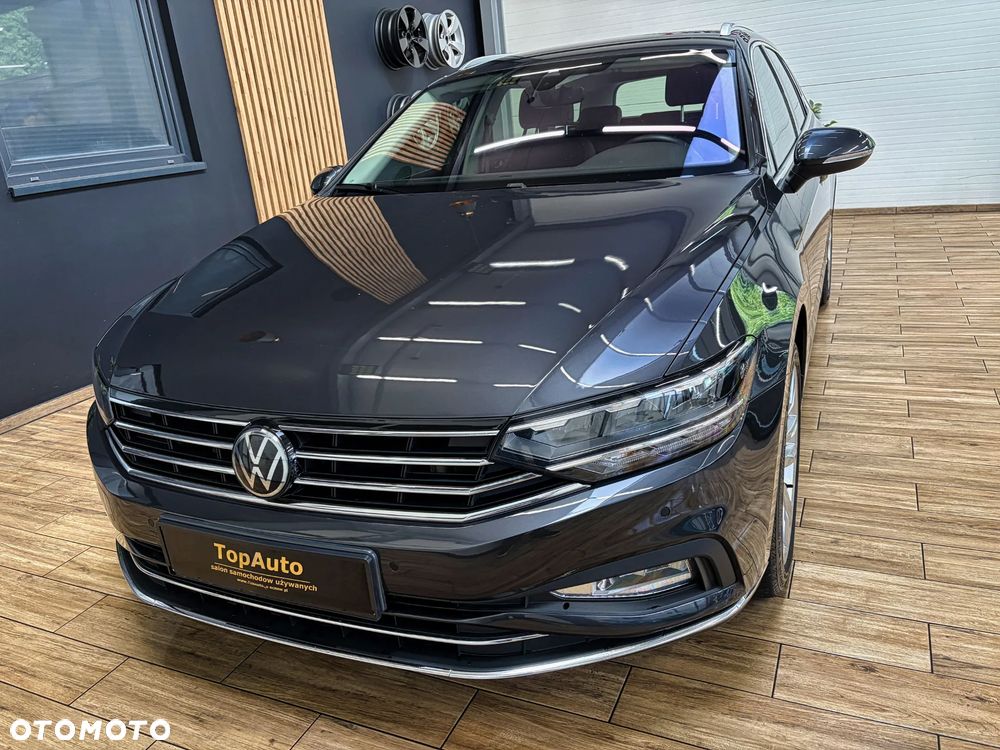 Volkswagen Passat - 12