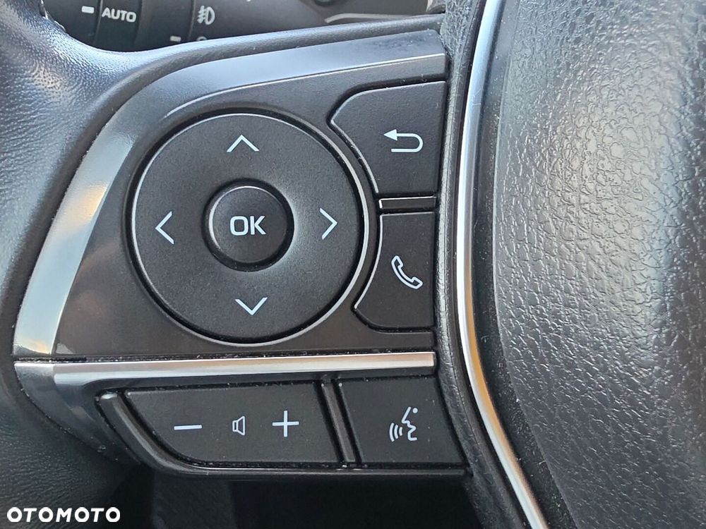 Toyota Camry - 20