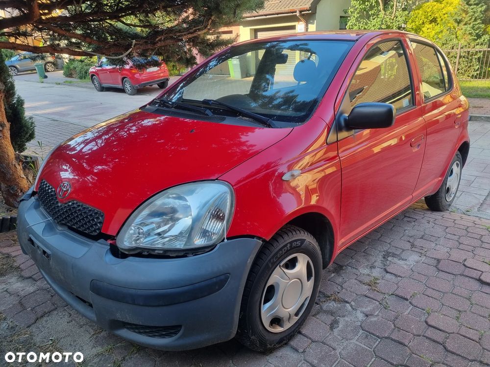 Toyota Yaris 1.0 Base - 2