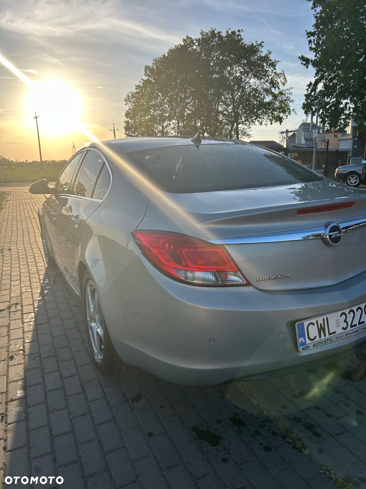 Opel Insignia 2.0 CDTI - 8