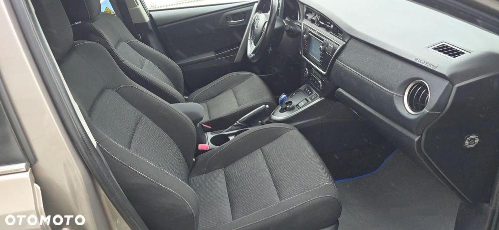 Toyota Auris - 23