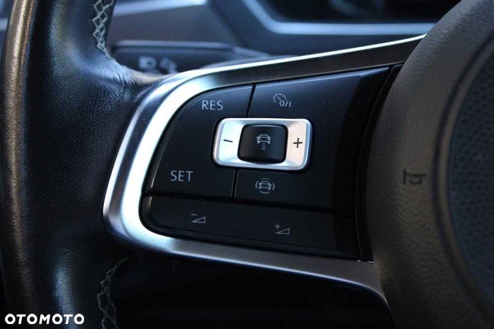 Volkswagen Tiguan Allspace - 22
