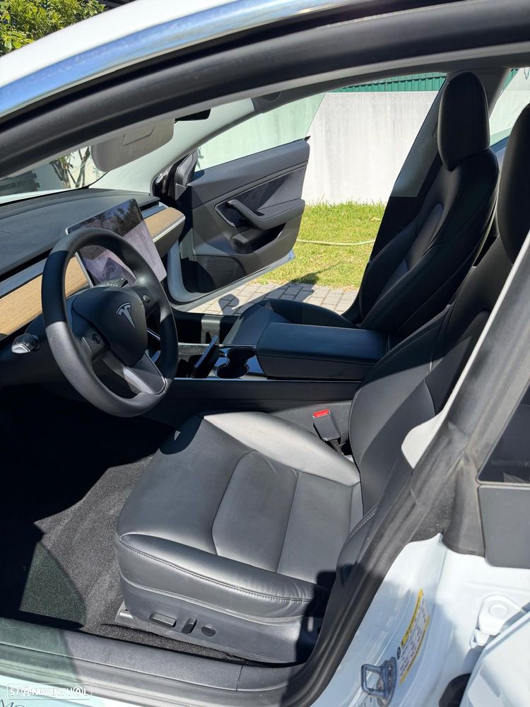 Tesla Model 3 Standard Range Plus RWD - 5