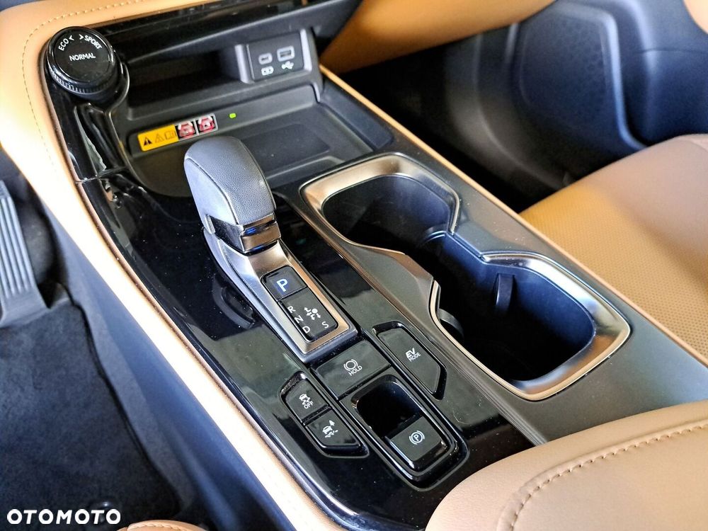 Lexus NX 350h Prestige AWD - 27