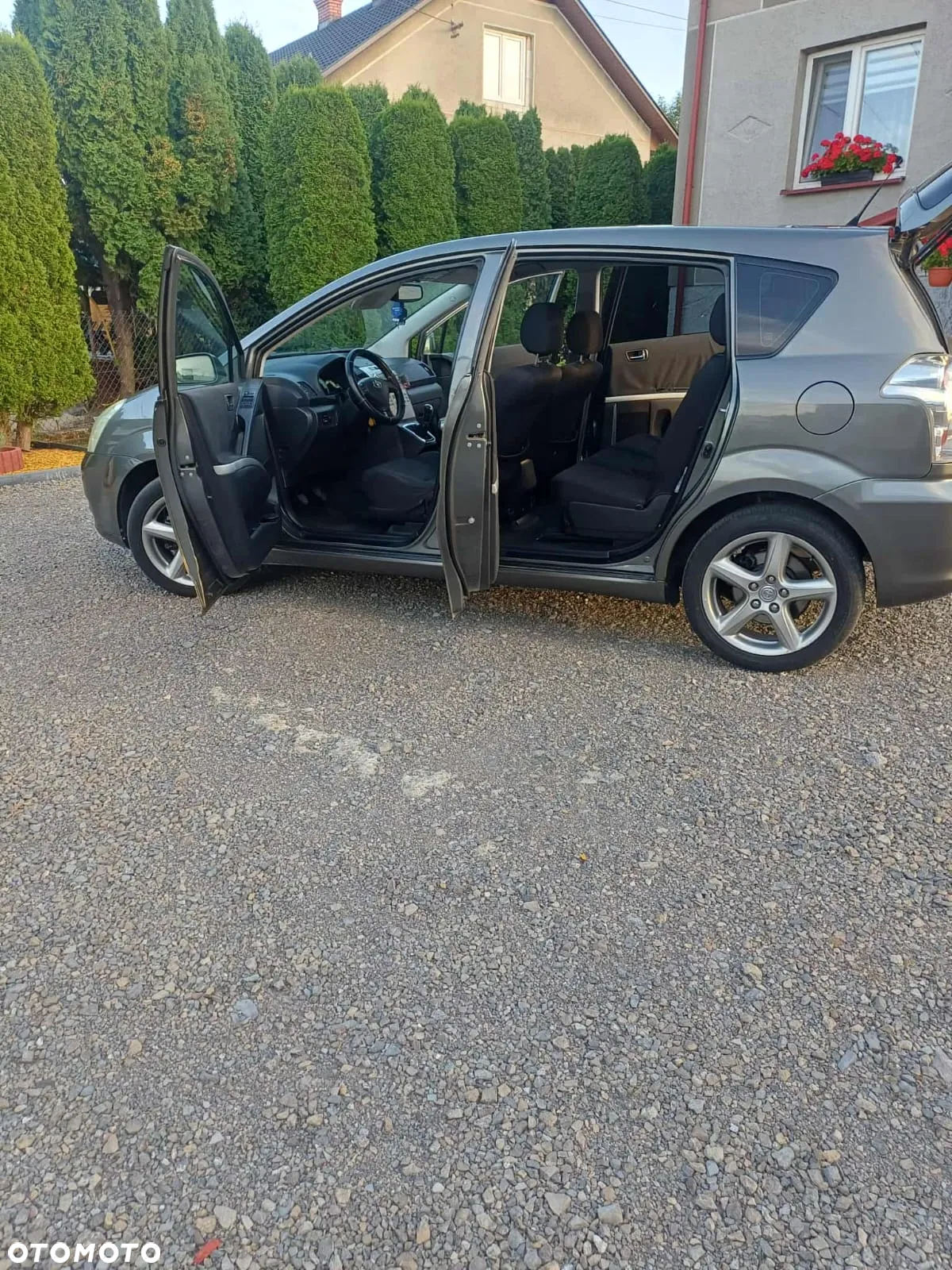 Toyota Corolla Verso - 2