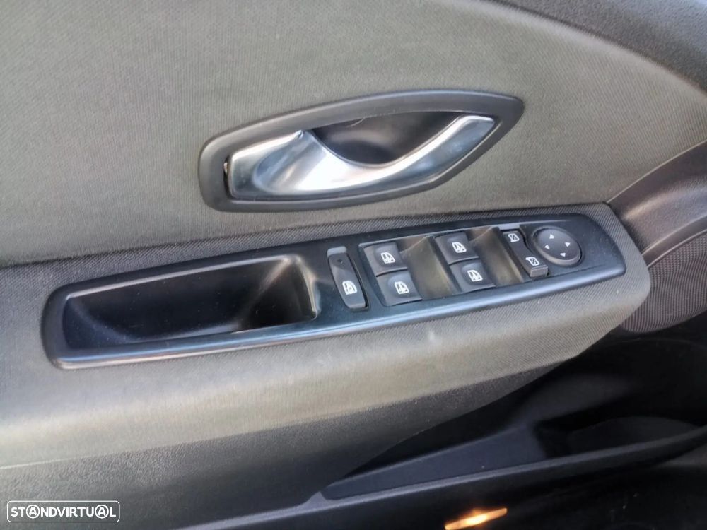 Renault Mégane 1.5 dCi Dynamique - 12