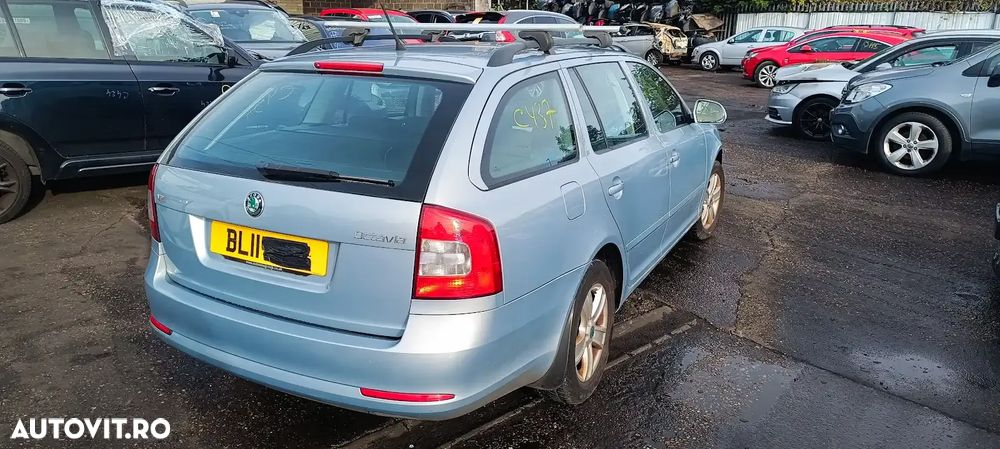 Dezmembrari / Dezmembrez Skoda Octavia 2 1.6 BSE cutie viteze manuală LVN cod culoare LF8K - 4