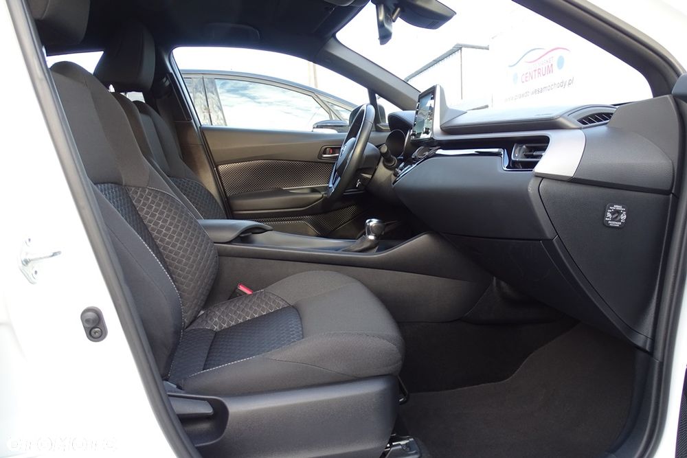 Toyota C-HR Business-Edition - 28